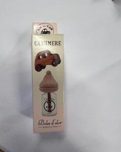 On the car, cashmere bilduft