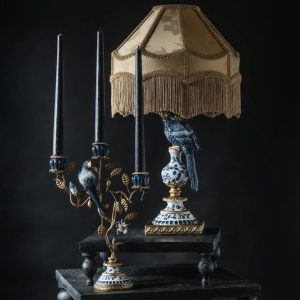 Lysestake papegøye og blader, blå